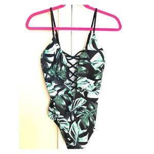 One Piece Swimwear Front Strappy Cross